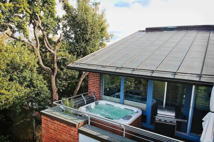 Ferienwohnung für 5 Personen, mit Balkon und Whirlpool
