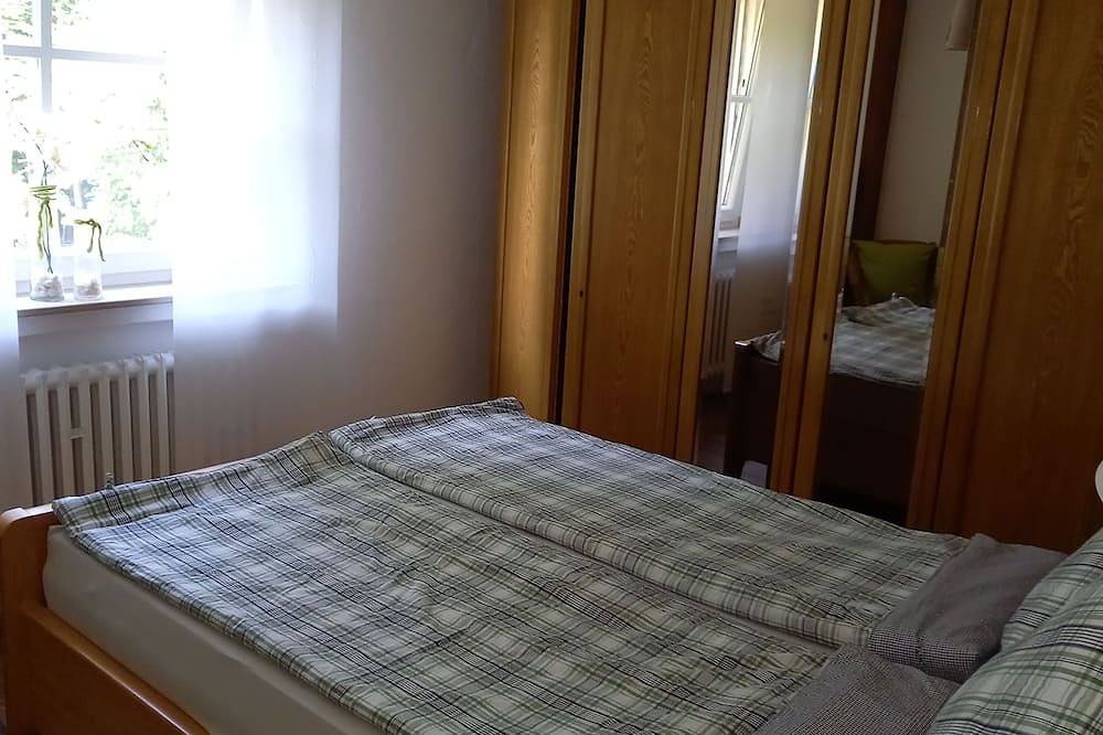 Apartamento entero, Apartment in a quiet location, in the middle of orchards on the outskirts of St.Tönis in Tönisvorst, Lower Rhine