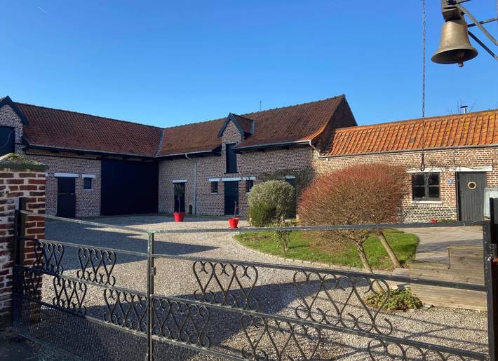 Gîte pour 2 personnes, avec terrasse et jardin à Isbergues
