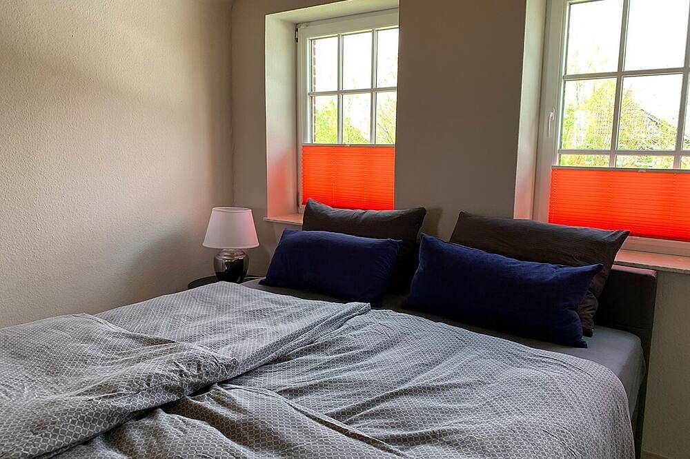 Ganze Wohnung, Sonnerwachen, Ferienwohnung in \"De Feerjenhusen\" am Haubarg von Vollerwiek in Vollerwiek, Eiderstedt