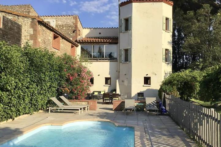 Maison de vacances pour 4 personnes, avec jardin et piscine à Millas