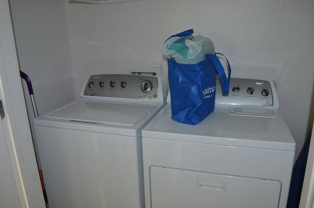 Haus am Wasser mit 400 'Fishing Pier. Krabben und Fische vom Pier mit Bootszugang. in Grand Isle, Jefferson Parish