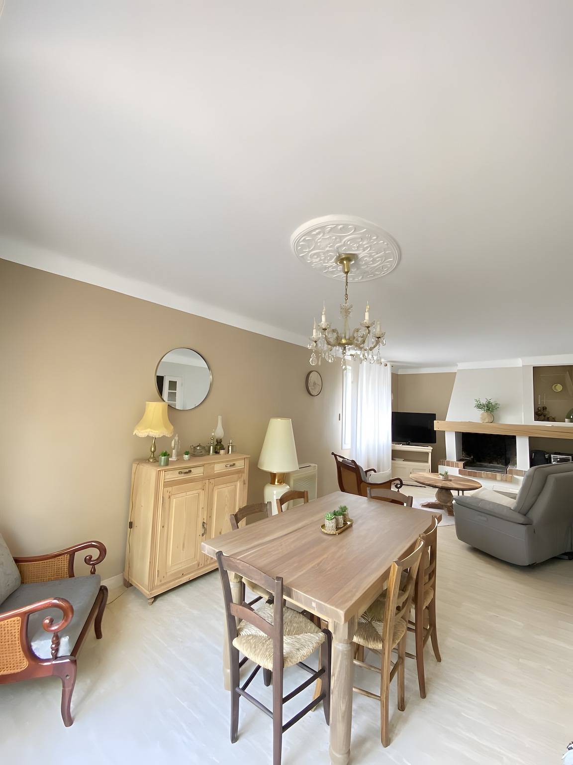 Mas la Péquélette – Refugio luminoso y tranquilo con piscina en Provenza in Pernes-les-Fontaines, Vaucluse