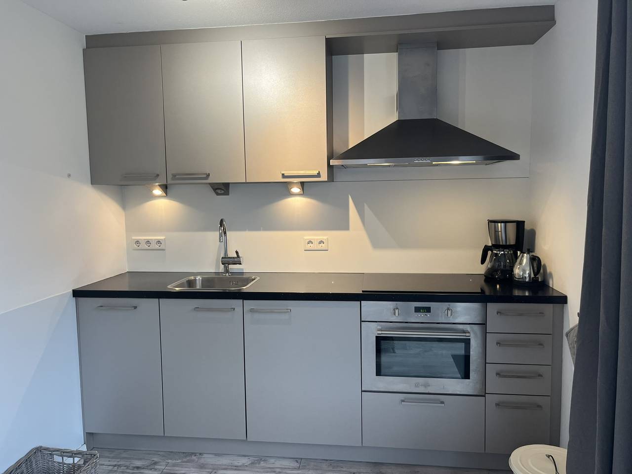 Charming 4-person holiday home, quietly located within walking distance of Domburg beach in Domburgo, Walcheren