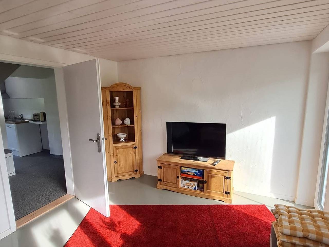 Ganze Wohnung, Ferienwohnung Morgenstund" mit privater Terrasse, Gemeinschaftsgarten und Wi-Fi in Wangen im Allgäu, Region Bodensee-Oberschwaben