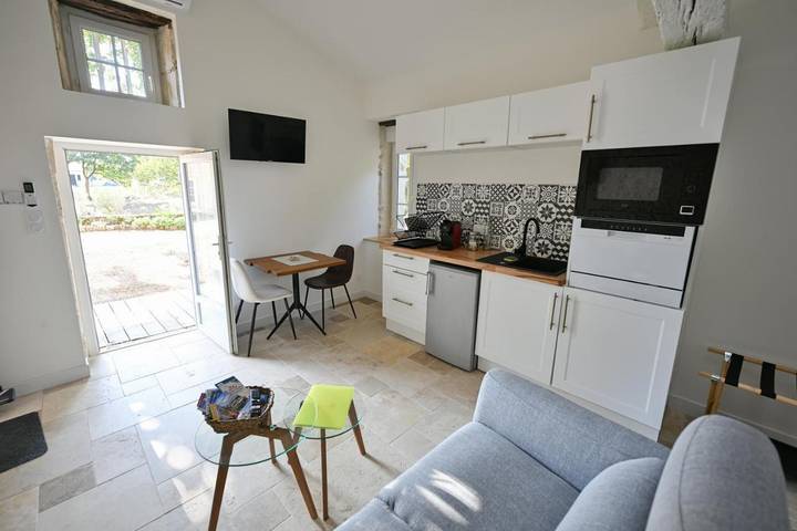 Appartement de vacances pour 2 personnes, avec piscine ainsi que jacuzzi et jardin, animaux acceptés
