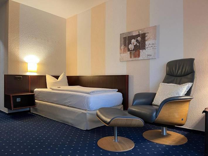 Hotel für 3 Personen, mit Balkon und Sauna sowie Ausblick in Bielefeld - 2