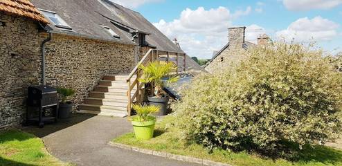 Gîte pour 10 personnes, avec vue et jardin dans Ancien Moulin De Moidrey Pontorson