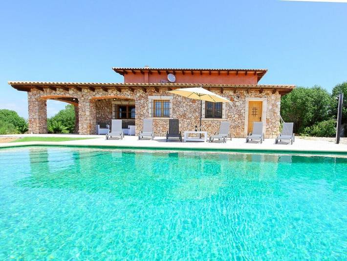 Gîte pour 8 personnes, avec Terrasse et Piscine à Muro