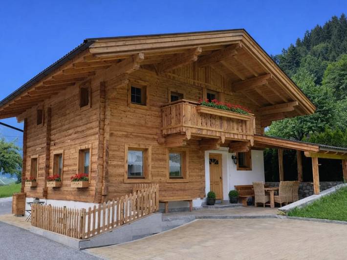 Chalet voor 10 personen, with tuin and balkon as well as sauna in het Zillertal