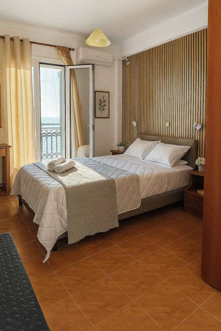 Gîte pour 2 personnes, avec balcon/terrasse dans Cythère - 2