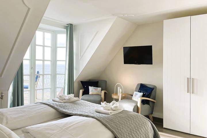 Ganze Ferienwohnung, Huus Lüttenblick Whg. Amrumblick, Fehrstieg in Raucherstrand, Wyk auf Föhr