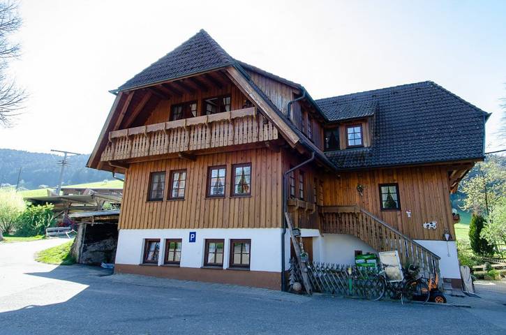 Ferienhaus für 4 Personen, mit Balkon und Garten in Hausach