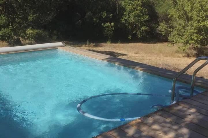 Location de vacances pour 4 personnes, avec piscine et jardin, animaux acceptés à Pourcieux - 4