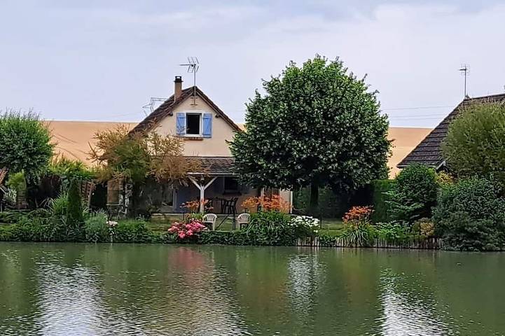 Gîte pour 3 personnes, avec balcon et jardin dans Saint-Georges-sur-Arnon