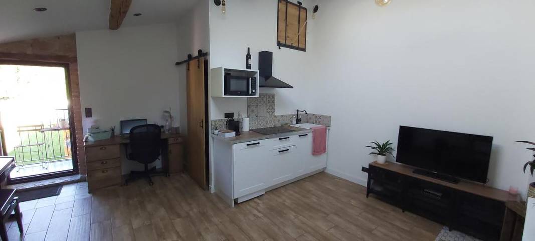 Gîte pour 2 personnes, avec balcon et vue à Reyrieux - 3