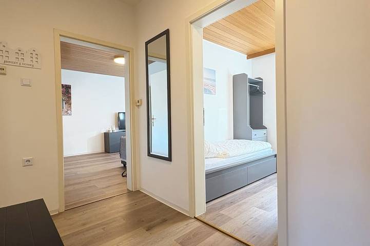 Ganze Wohnung, Gemütliche 3-Zi-Whg. mit Terrasse und Gartenzugang. Ideal für Familien in Kulmbach, Oberes Maintal - Coburger Land