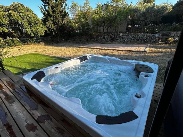 Gîte pour 4 personnes, avec jacuzzi et jardin, animaux acceptés à Velaux - 4