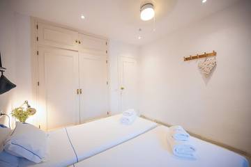 Beach House for 8 People in Marbella East, Marbella, Photo 4