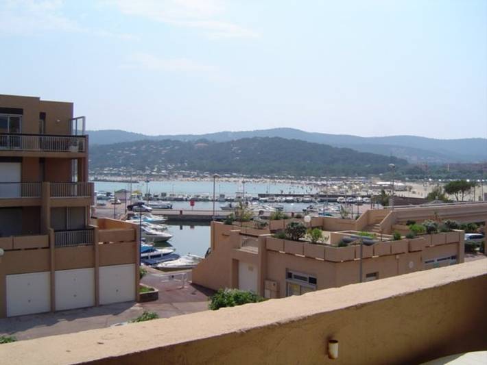 Ferienwohnung für 6 Personen, mit Terrasse und Pool in Bormes-les-Mimosas - 2