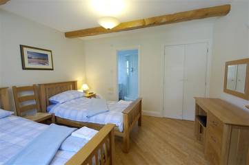 Log Cabin for 4 People in Thornthwaite, Cumbria, Photo 4