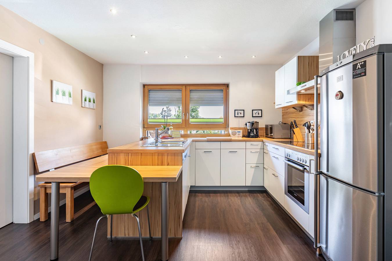 Ganze Wohnung, Ferienwohnung 'Haus Regina' mit Gemeinschaftsgarten, Balkon und Wlan in Löffingen, Südschwarzwald