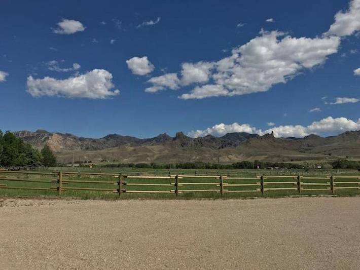 Location de vacances pour 8 personnes, avec terrasse et jardin à Wapiti - 2