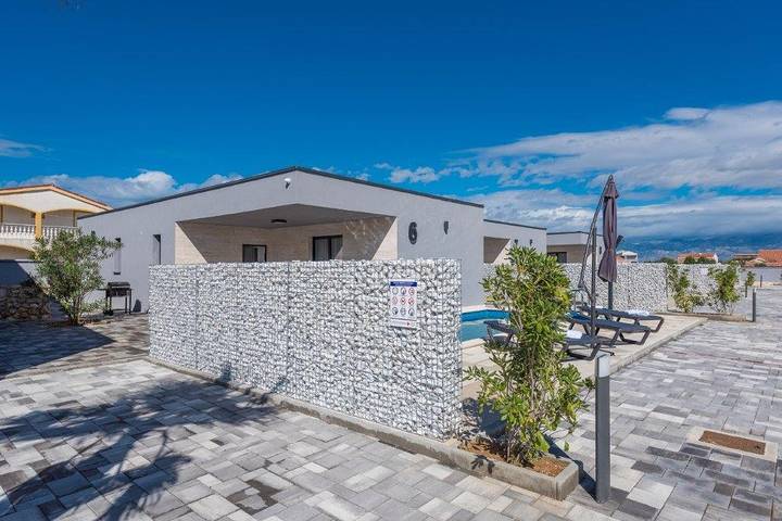 Villa pour 6 personnes, avec Sauna dans Vir - 4