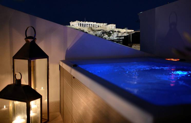 Villa for 6 people, with balcony in Athens