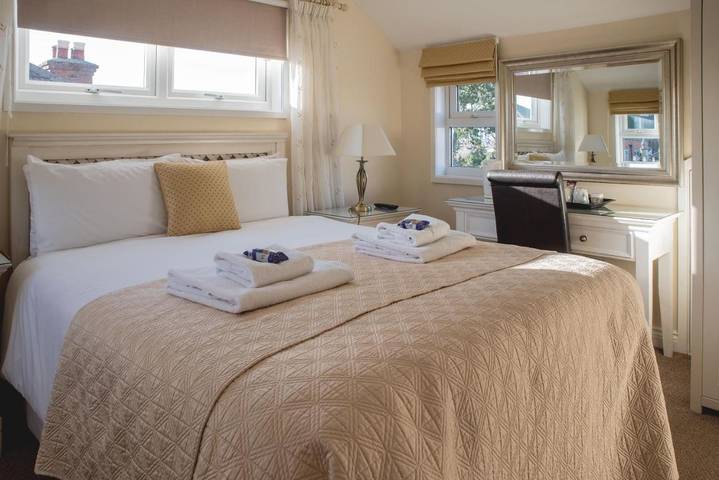 Bed and breakfast for 2 people in Cleethorpes