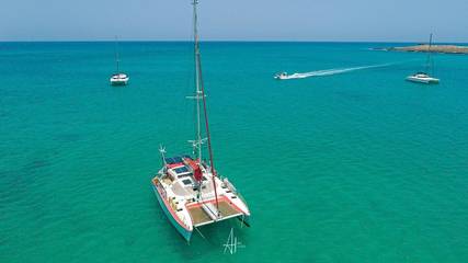 Bateau pour 4 personnes, avec balcon ainsi que piscine et vue en Martinique