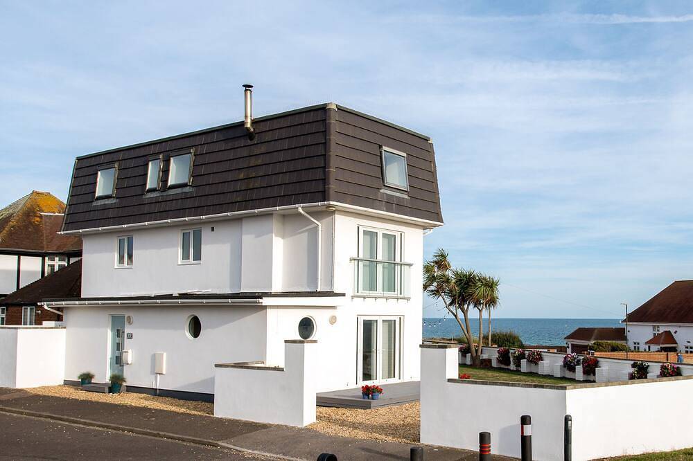 Bournemouth Beach & Sea Views, Best rated in Bournemouth, South West England