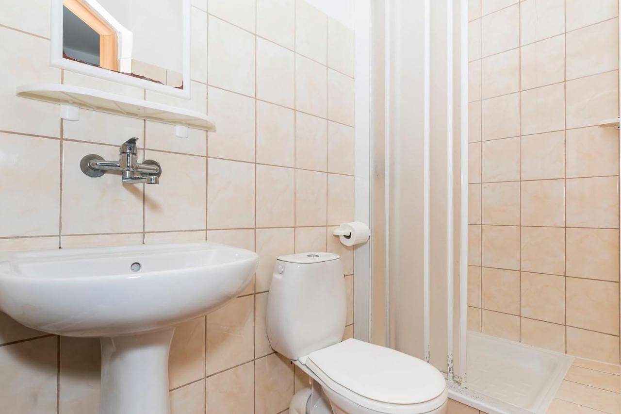 Large Double Room in Rewal, Powiat gryficki