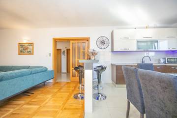 Villa för 11 Personer i Makarska, Split-Dalmatia guovlu, Bild 4
