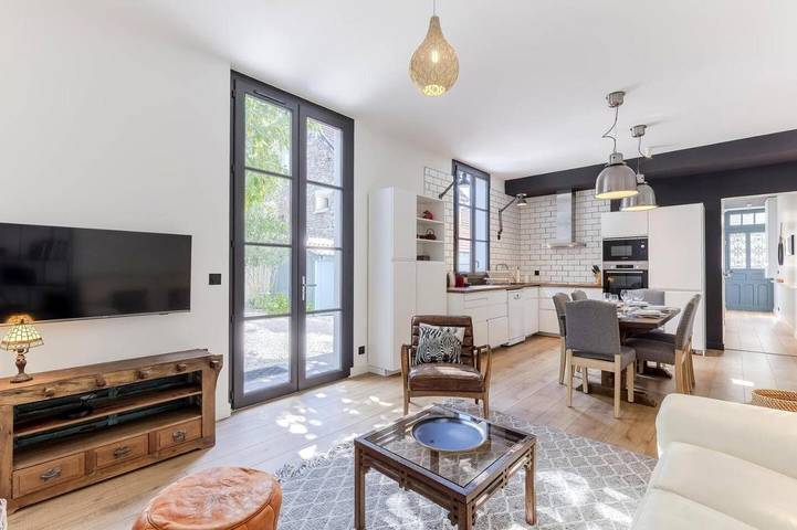 Villa pour 6 personnes, avec vue et jardin