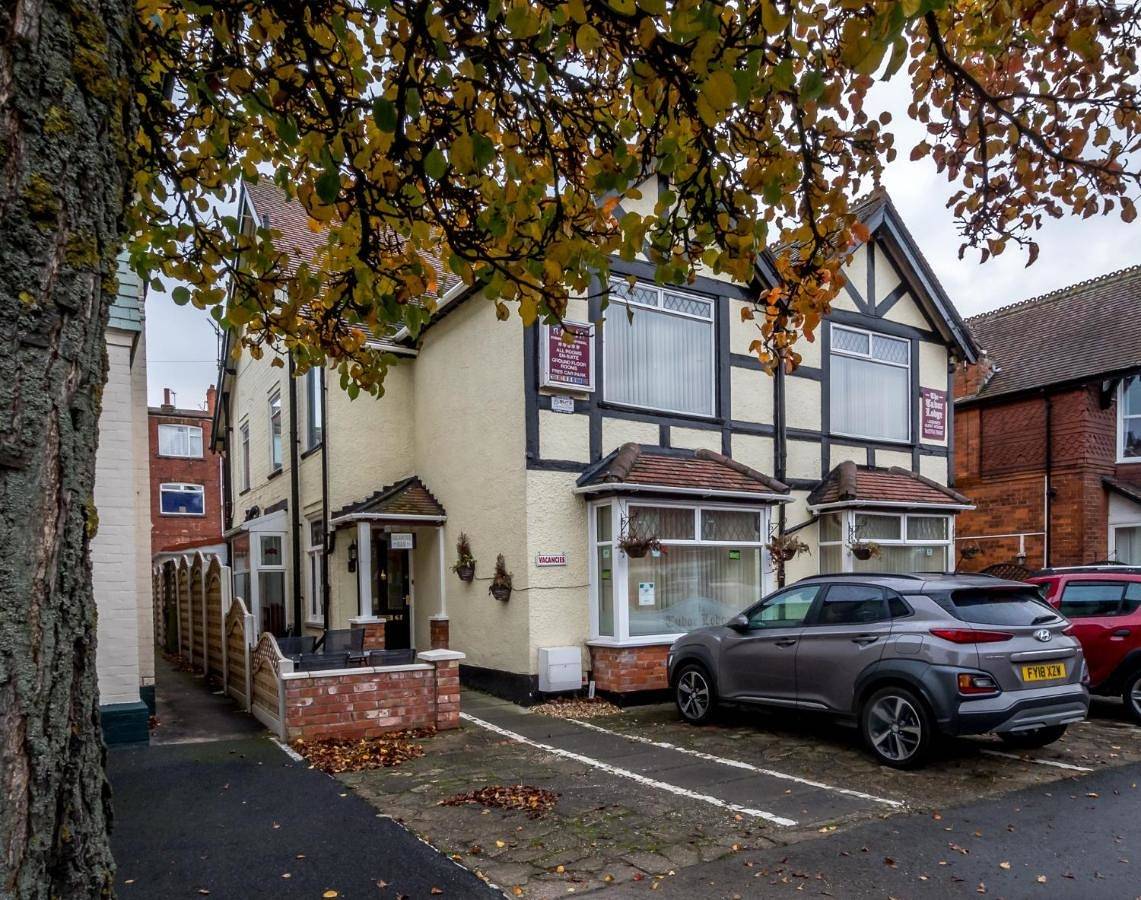 Twin Room in Skegness, Lincolnshire