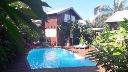 Maison d’hôte pour 2 personnes, avec piscine ainsi que jacuzzi et jardin sur l' Île de la Réunion
