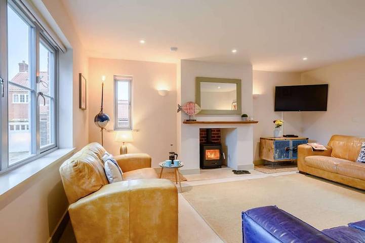 Cottage for 8 people, with garden, with pets in Weybourne