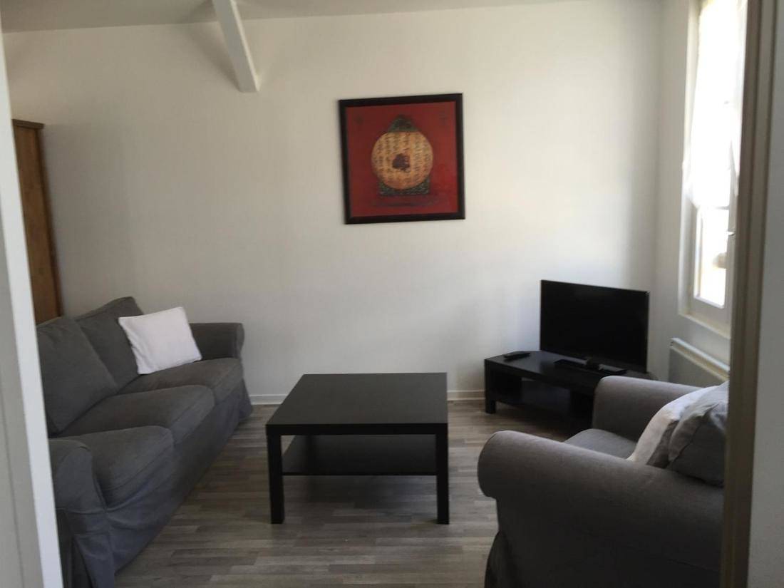 Apartamento entero, Estacionamiento muy luminoso en el centro de la ciudad in Honfleur, Region de Lisieux