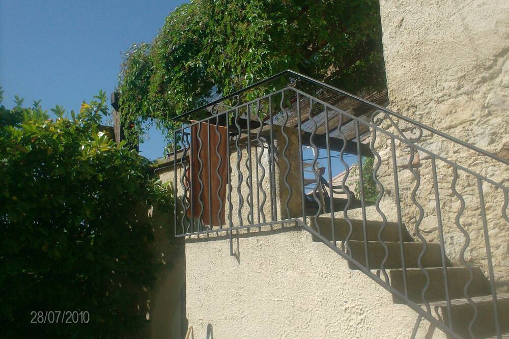 Character House with private pool in Alès, Cévennes