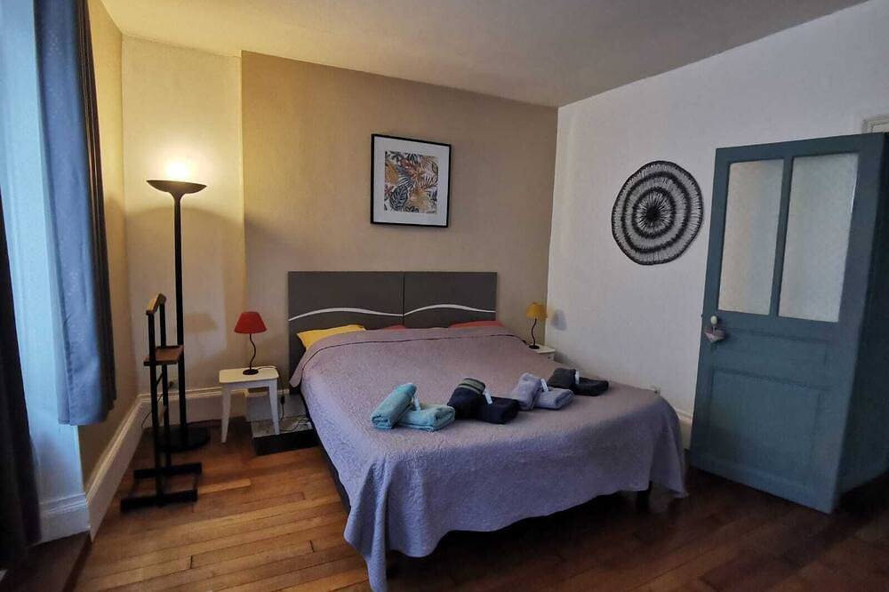 Appartement entier, Gîte Appart \"Les Oiseaux \" avec vue sur Loire in Orléans, Vallée de la Loire
