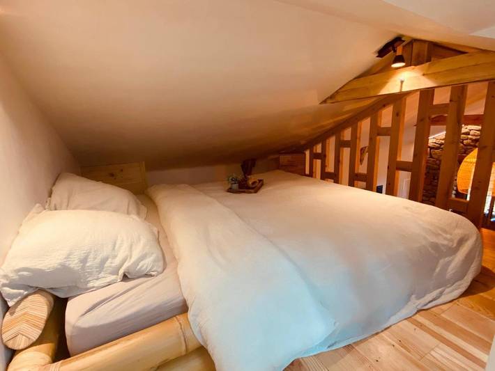 Gîte pour 4 personnes, avec Terrasse et Vue à Guern - 3