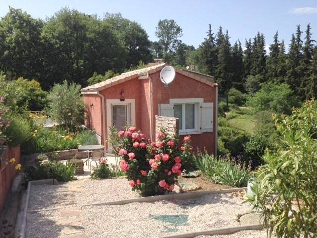 La Villa rouge Ardèche "le lavandin" in Ucel, Parc naturel régional des Monts d'Ardèche