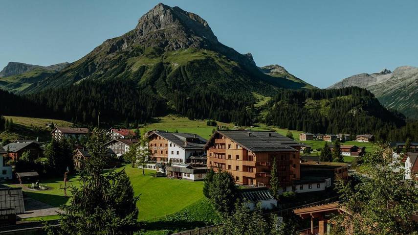 Hotel dla 7 osób, z Balkon i Jacuzzi oraz Taras i Ogród w Lech