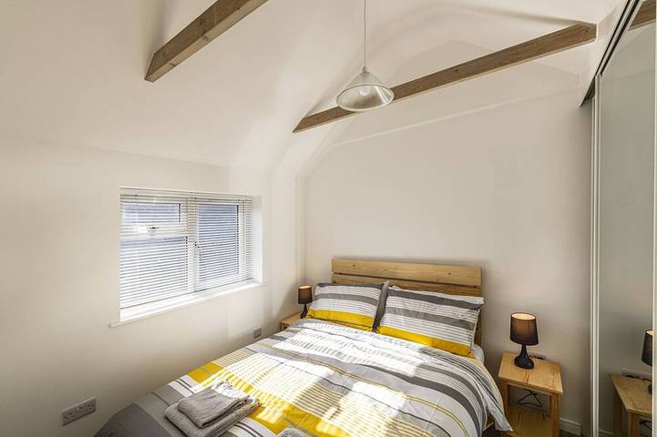 Ganze Wohnung, Studio-Standard-Ensuite mit Dusche-Terrasse-Ground Floor in Worthing, West Sussex