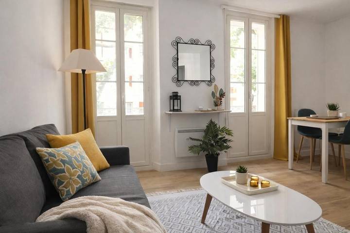 Gîte pour 4 personnes, avec vue et balcon dans Le Mourillon