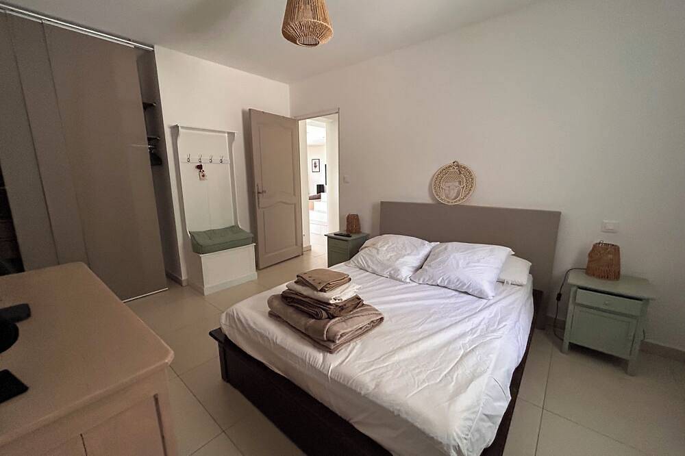 Family home in the hills, between the Gorges du Verdon and the French Riviera in Montferrat, Draguignan Region