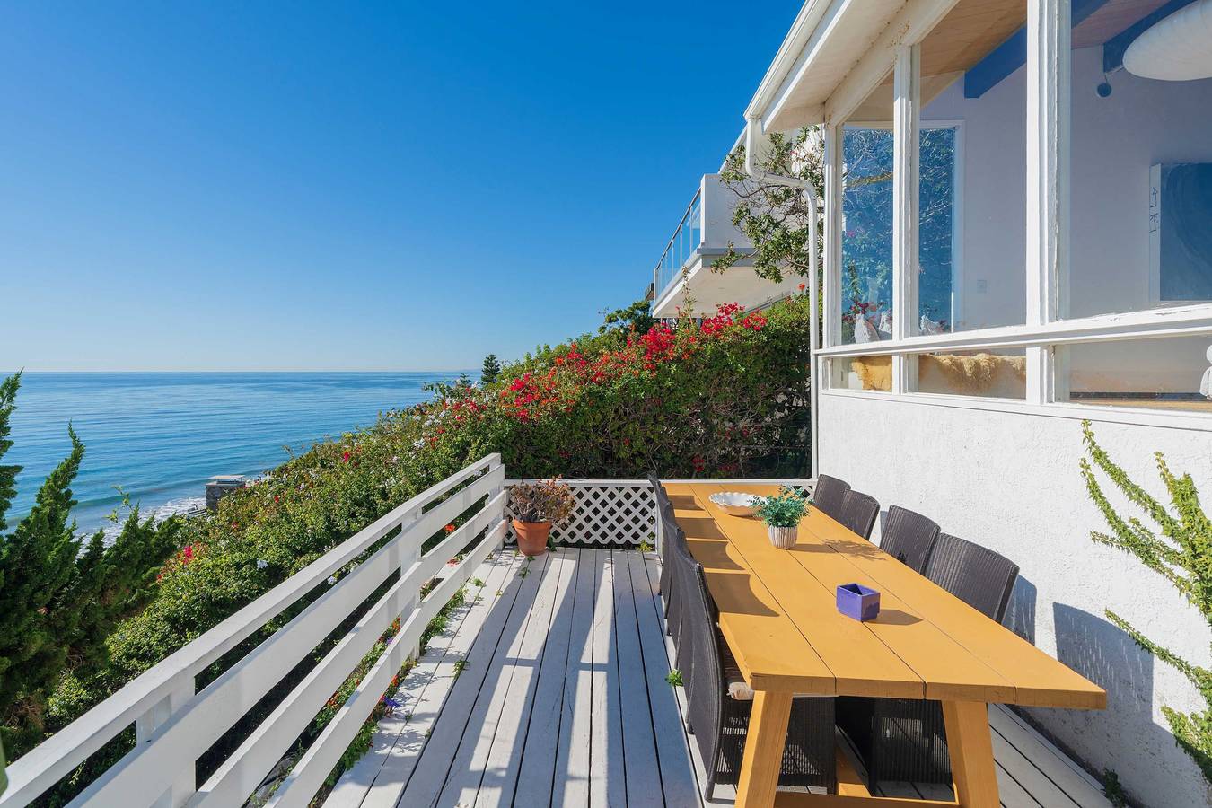 Malibu Retreat w  Beach Access and Ocean View in Malibu, Los Angeles County