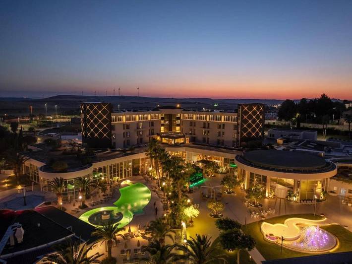 Hôtel pour 2 personnes, avec piscine et vue ainsi que sauna et jardin