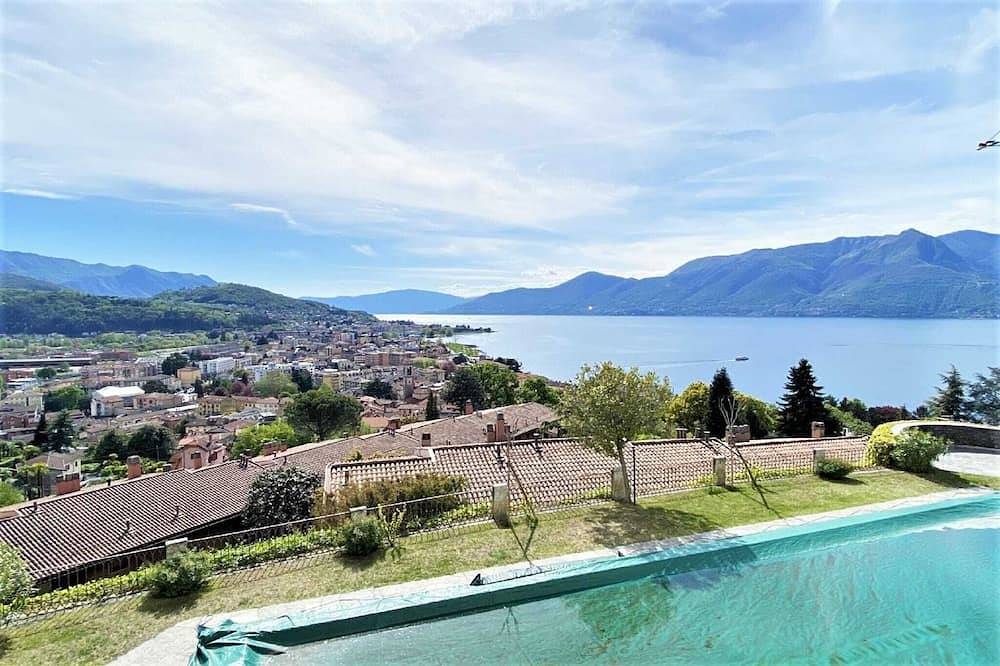Geheel appartement, Appartement in Luino met gedeeld zwembad in Luino, Comune di Luino